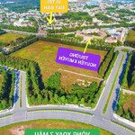 Cách vòng xoay trung tâm thương mại,nhà ga metro 600m đi bộ các tiện ích. 7,2x21 full thổ cư giá rẻ