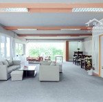 Cho thuê văn phòng 200m2 mặt phố khuất duy tiến, thông sàn vuông vắn giá cả thỏa thuận