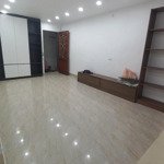 Bán cc ngõ 34 tân mai, 2,75 tỷ, 26,8/80m2. pháp lý đầy đủ, giá bán chính chủ. tầng 3