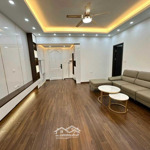 Bán ch 109m2 2n2w giá bán 8.9 tỷ tòa r1a royal city q. thanh xuân. liên hệ: 0971 565 286