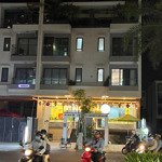 Cho thuê mặt bằng kinh doanh nhà phố q7 saigon river side 10x18 giá 30tr. lh 0905705853