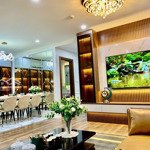 Bán nhanh căn 4 ngủ, view sông hồng cầu vĩnh tuy, giá thương lượng mạnh lh 0968 602 202