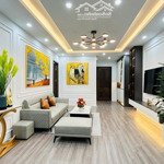 Chính chủ cần bán căn hộ 2 ngủ. dự án home city - trung kính- yên hòa- cầu giấy. lh 0961689478