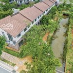 Cần bán căn npv 1trệt 1 lầu rivera, view kênh đào sau nhà cực đẹp. lh: 0907013810