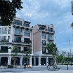 Shopvilla góc đẹp nhất the manor kinh doanh hàng thương hiệu, dtsd 825m2, 37m mặt tiền, đường 30m