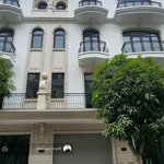 Bán nhanh shophouse hoàn thiện gần tòa chung cư, công viên, sao biên ở 67,5m2, giá bán 9,8 tỷ tại vhop2