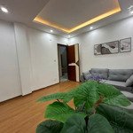 Cho thuê căn 40m2- xuân đỉnh- phạm văn đồng- đầy đủ đồ- 6tr/ tháng- điện nước giá nhà nước siêu rẻ.