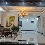 Bán nhà 5 tầng, thang máy ở mặt phố ecohome phúc lợi kinh doanh tốt diện tích 80m2 mặt tiền 5,5m.