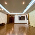 Nhà hoàng liệt 38m2 chỉ 4,8 tỷ. ô tô gần/ liên hệ: 0985377688