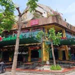 Siêu phẩm! cafe nhà hành sân vườn lê đức thọ. dt 250m2 + 100m2 sân vườn. mt lô góc 22m.