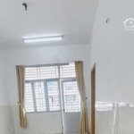 Bán căn hộ cc phú thọ, đường nguyễn thị nhỏ, phường 15, quận 11, 61m2, 2pn, 1wc, lầu cao view đẹp