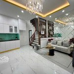 Bán nhà quan nhân cực hiếm, 38m2, gần ô tô, lô góc, ngõ thông, 6.32 tỷ