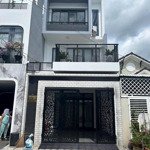 Bán nhà 1 trệt 2 lầu thiết kế hiện đại, phường phước nguyên, bà rịa, 5x18,5m full thổ, giá 4 tỷ 900