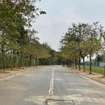 Chính chủ gửi bán 45m2 dv phú vinh. view công viên hồ điều hoà. siêu đẹp