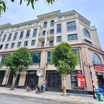 Quỹ căn shophouse vịnh tây dưới chân chung cư cao cấp,gần công viên