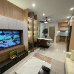 Bán căn hộ 2n+ 2 vệ sinh, 64m2 giá chỉ 3 tỷ tại vinhomes smart city, khu trung tâm, có slot oto