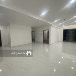 Bán nhanh căn hộ diamond brilliant 112m2 2 phòng ngủ giá bán 6.15 tỷ bao hết 102% view hồ bơi