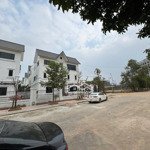 Chính chủ cần bán căn bt 300m2, bao gồm cả nhà thô , kim hoa - mê linh - hn, lh 0815143333