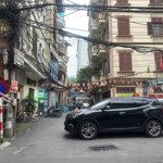 Bán nhà phố trường chinh. dt: 41m2 3 tầng. mt: 13m. ngõ 2 ô tô tránh. kinh doanh tốt. giá: 11,5 tỷ