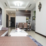 Bán căn 3 phòng ngủ 104m2 giá 8,7 tỷ tại royal city; lh: 0985676283