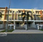 Bán căn 03 suncasa 1 hoà phú, thủ dầu một. giá 2ty650/90m2. sổ sẵn, hỗ trợ vay lãi suất ưu đãi