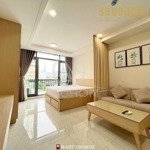 Ch studio ban công rộng 40m2 ngay trung tâm thảo điền - bao chi phí - full nội thất - giá 8,5tr/th