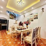 Hiếm, bán nhà đẹp dân xây 4 tầng đường láng, đống đa, 50m ra phố, full nội thất, 31m2, 5.9 tỷ