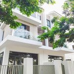 Cho thuê biệt thự cao cấp view hồ an vượng villa dương nội hđ 160m2, có thang máy mới tinh. 50 triệu/th