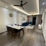 Vợ chồng tôi bán căn 2 phòng ngủ 90m2 view trực diện sông hồng tại sun ancora lương yên