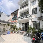 Bán nhà riêng tại ngô gia tự, 18,5 tỷ, 124m2, giá tốt, view đẹp, long biên, hà nội