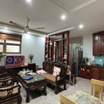 Bán nhà đường láng, 80m2, mt 5m5, 9 tâng, 3 thoáng, ô tô tân cửa, đang cho thuê 70tr/tháng