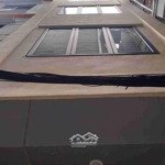 Bán gấp nhà đường láng đống đa, dt 35m2 5 tầng, ngõ rộng thông thoáng vị trí đẹp, đủ công năng