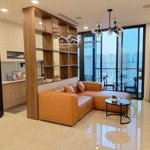 Cho thuê 3 phòng ngủfull nt giá bán 35 triệu, vinhomes golden river, liên hệ: 0962 797667 mr vương