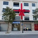 Cc gửi cho thuê căn shophouse xây thô tại vinhomes golden avenue móng cái giá siêu rẻ. lh e xem căn