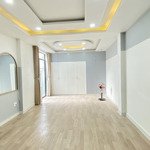 Cho thuê nr 4pn, 4wc, 160m2, quốc lộ 13, p 26, bình thạnh, hcm, giá cực chất 20 triệu vnd