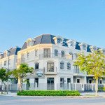 Lakeview city 1 căn duy nhất cần bán gấp full nội thấtdiện tích7x20m sân vườn giá bán 17,5 tỷ liên hệ: 0902872670