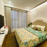 Cần bán căn 2 ngủ 68m skyoasis view btđ giá 3.7 tỷ lh 0961694919