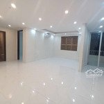 Chính chủ cần thuê căn hộ giá rẻ 85m2, 2 pn đường đại lộ thăng long, nam từ liêm, hà nội