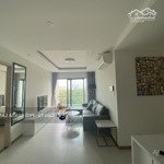 Căn hô 3 phòng ngủ, 102m2, căn góc, view xem pháo hoa, nội thất đầy đủ. đang trống nhận nhà ngay