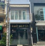 Cho thuê nhàmặt tiềnnguyễn xuân khoát, 4x17m, 1 trệt 1 lầu, 3 phòng ngủ 2 vệ sinh giá: 17 triệu/tháng tl