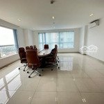 Cực hot căn góc 65m2 chỉ 12 triệu/tháng không có căn thứ 2, cho thuê căn hộ tòa sky center phổ quang