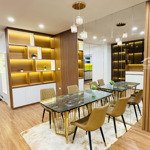 Gia đình tôi bán gấp căn hộ goldsilk complex vạn phúc 6 tỷ vnd, 128 m2, 4 phòng ngủ 3 vệ sinh nội thất đầy đủ