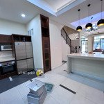 Nhà phố lakeview city cần cho thuê giá bán 24 triệu ntcb, giá bán 30 triệu đầy đủ nội thất đẹp. liên hệ: 0917330220