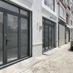 Nhà 80m2 - ngay p 24 - có 7 phòng ngủto - hẻm xe hơi - sổ nở hậu tài lộc - gần hàng xanh - nhỉnh 9 tỷ