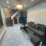 Nhà riêng, diện tích 70 m2 vị trí đẹp ngay khu đô thị tiện ích bạt ngàn