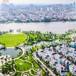 Cần bán căn hộ 3 phòng ngủlandmark đẹp, view trực diện sông, công viên, sẵn sổ hồng công chứng trước tết