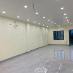 Chính chủ cho thuê nhà mặt đất 6 tầng làm văn phòng