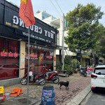 Mt kinh doanh- nguyễn trung trực tp dĩ an binh dương
dt :80m2 giá 6.5 tỷ liên hệ