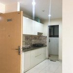 Cho thuê căn hộ lầu 15 lô b2 c/cư city gate p.16 quận 8 giá 8,5 triệu 70m2