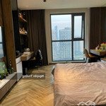 Chính chủ bán căn hộ 133m2, 3 phòng ngủ full đồ, chung cư sky park residence. giá bán 10 tỷ bao phí